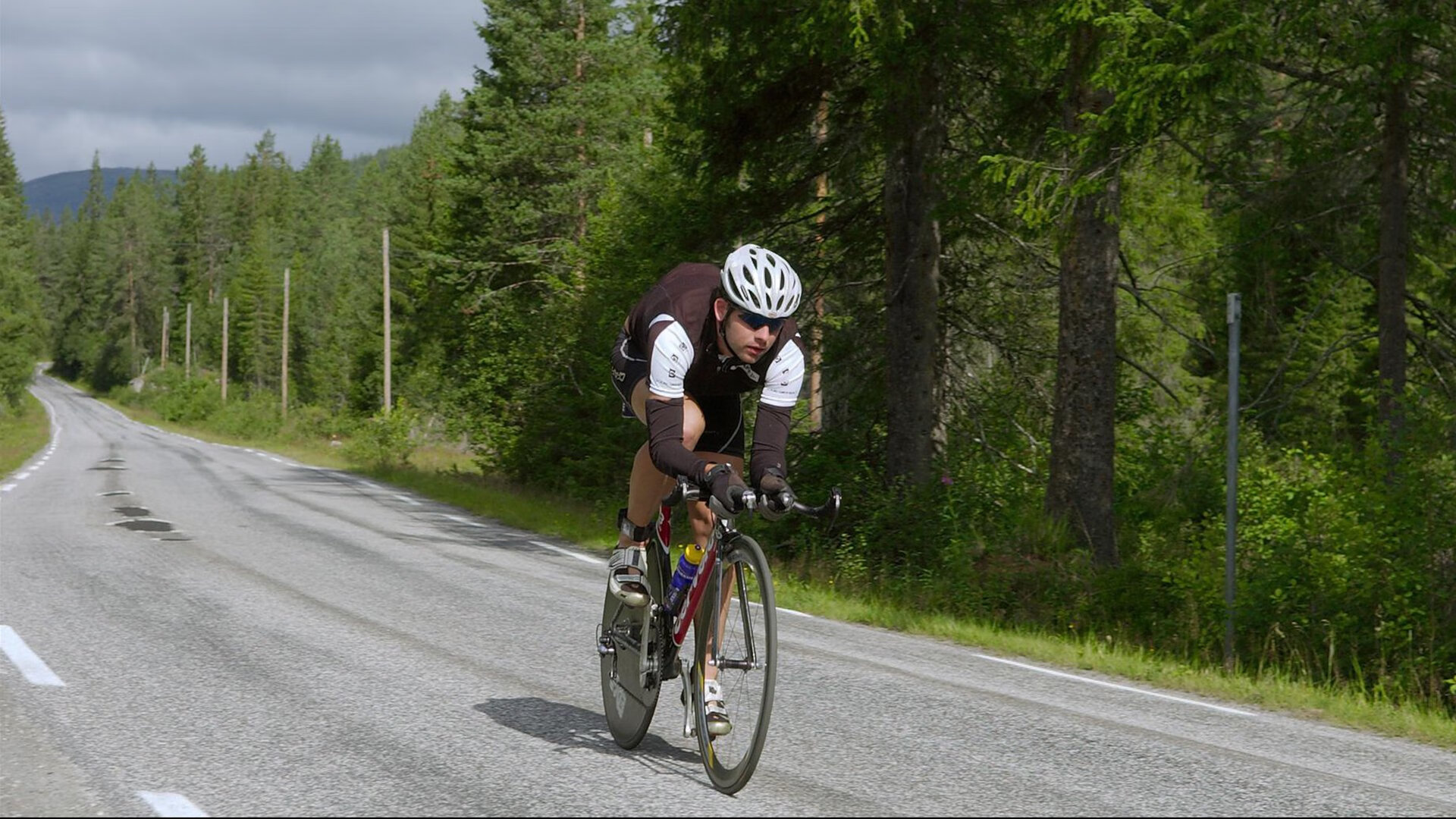 九游VIP-卡塔尔巅峰对决，伊萨克带队决胜巴黎，北欧风暴席卷法兰西